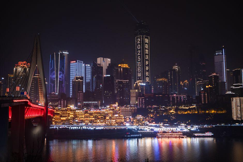 重庆深度游：从山城夜景到三峡古刹