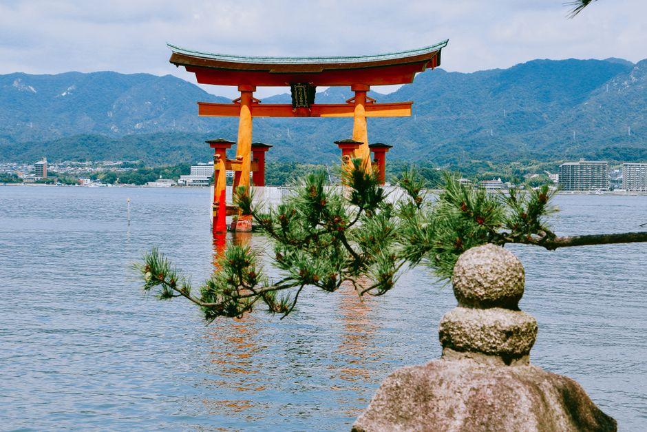 广岛三日行:和平纪念与城市重生